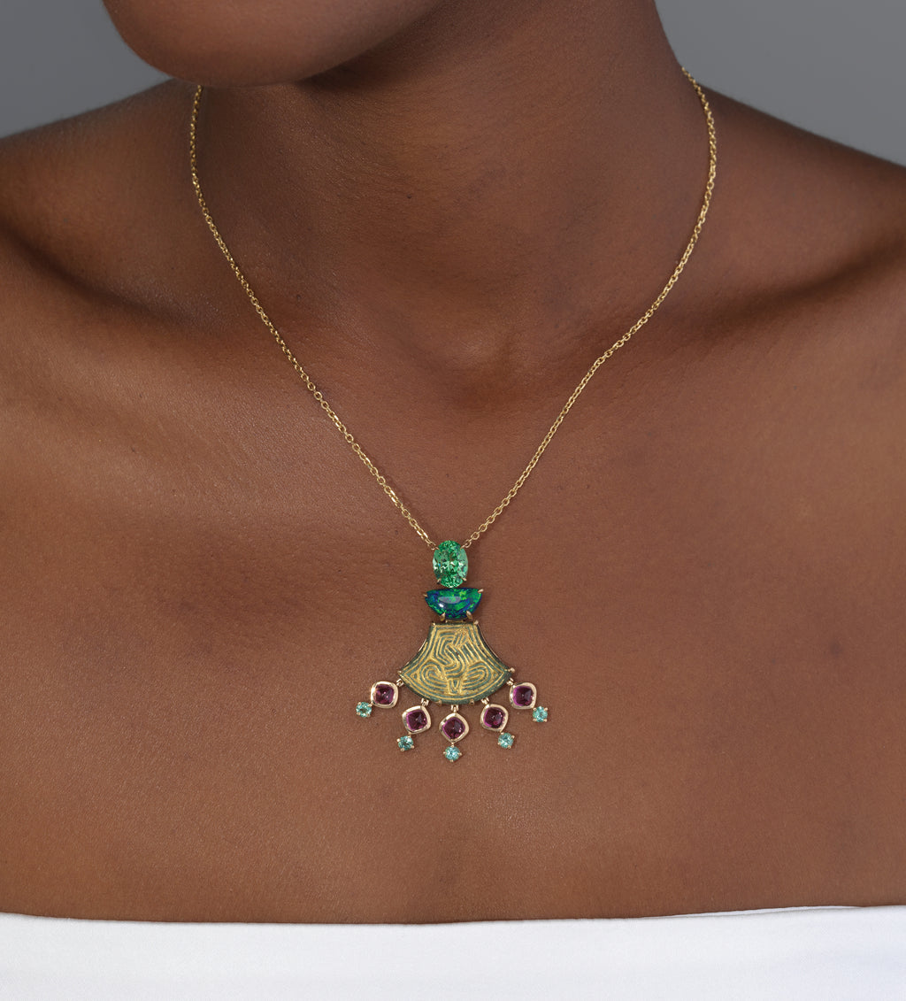 GREEN FLAME NECKLACE