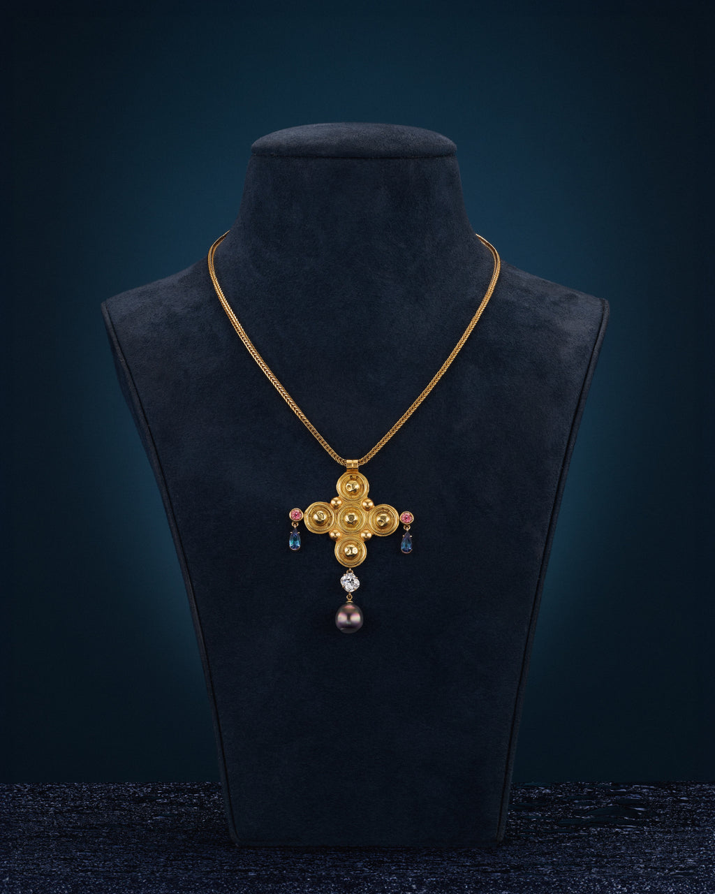 CROSS OF THE BYZANTINE