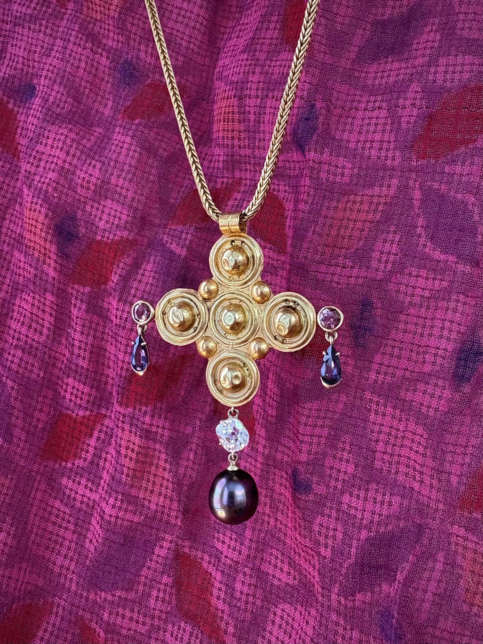 CROSS OF THE BYZANTINE
