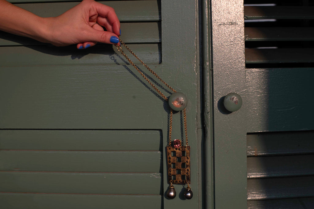 PROTECTRICE NECKLACE